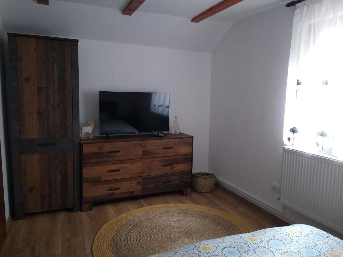 New And Comfortable Two Bedroom House Gărâna Eksteriør billede